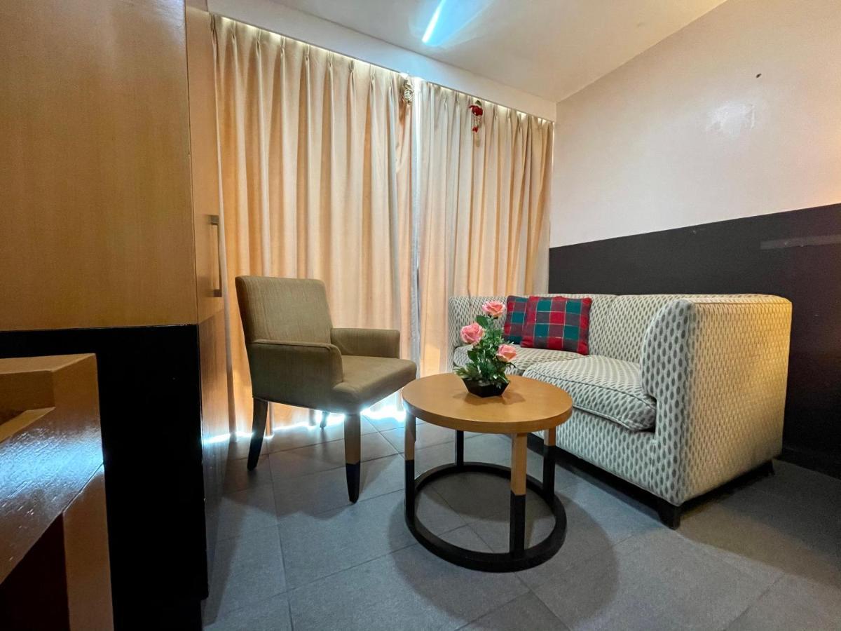 One Tagaytay Place Private Residences Tagaytay City Luaran gambar