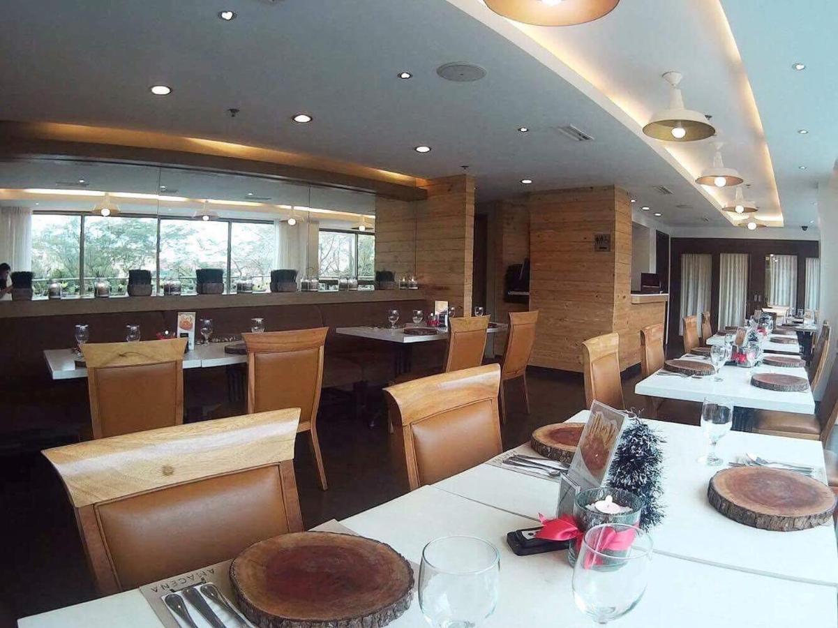 One Tagaytay Place Private Residences Tagaytay City Luaran gambar